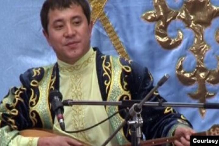 Қарағандылық ақын Мақсат Ақанов «Алтын домбыра» иегері атанды
